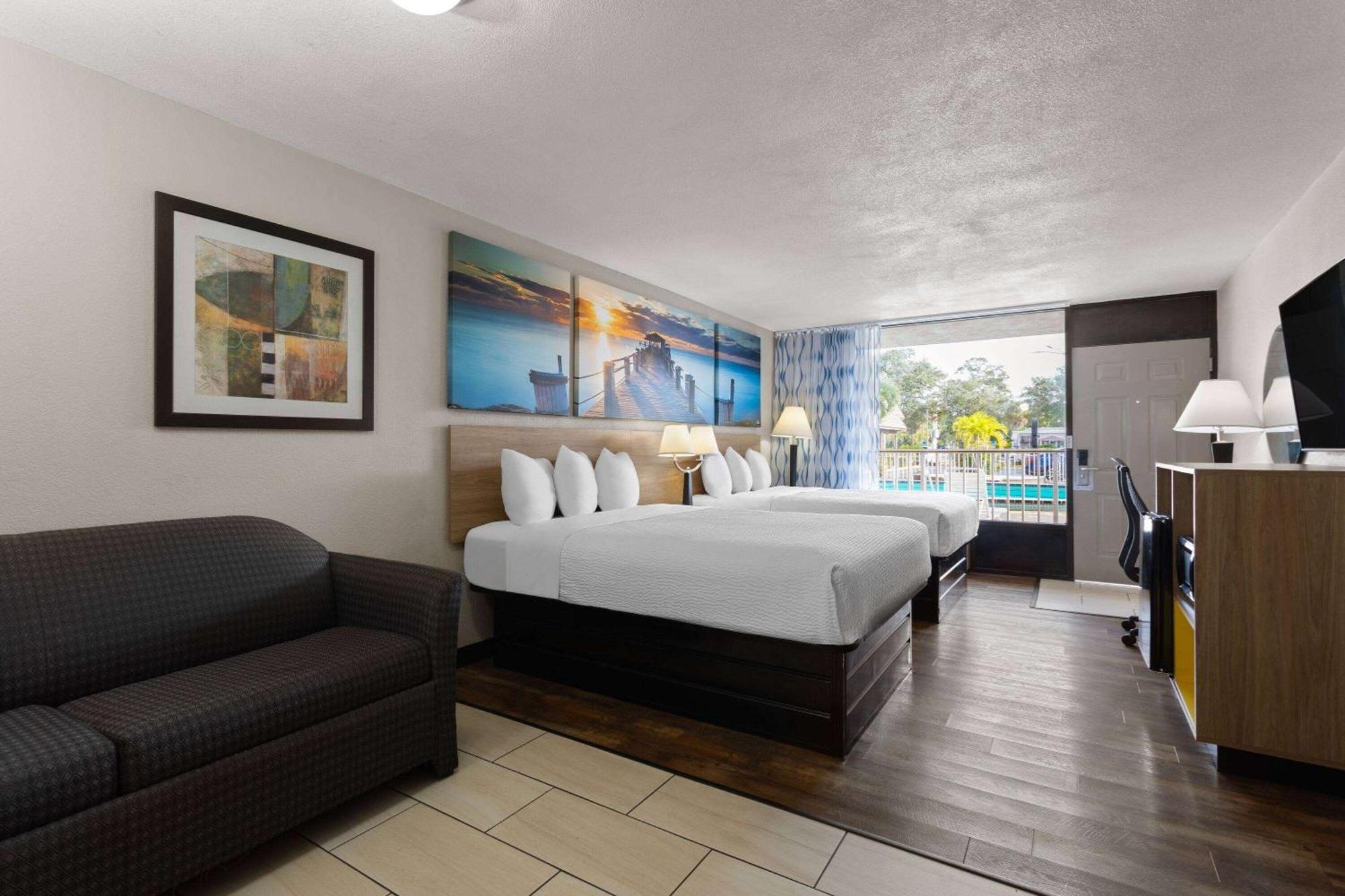 Hotel Days By Wyndham Central